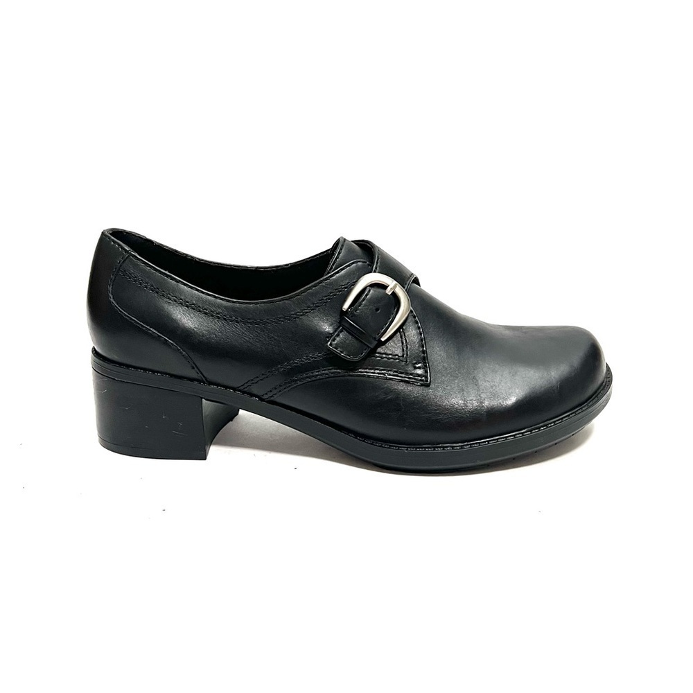 Vintage 1990s black leather chunky heeled pilgrim buckle heeled clogs